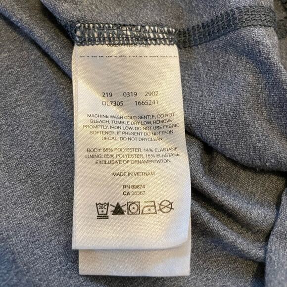 Mountain Hardwear Charcoal Quarter Zip - Picture 4 of 5